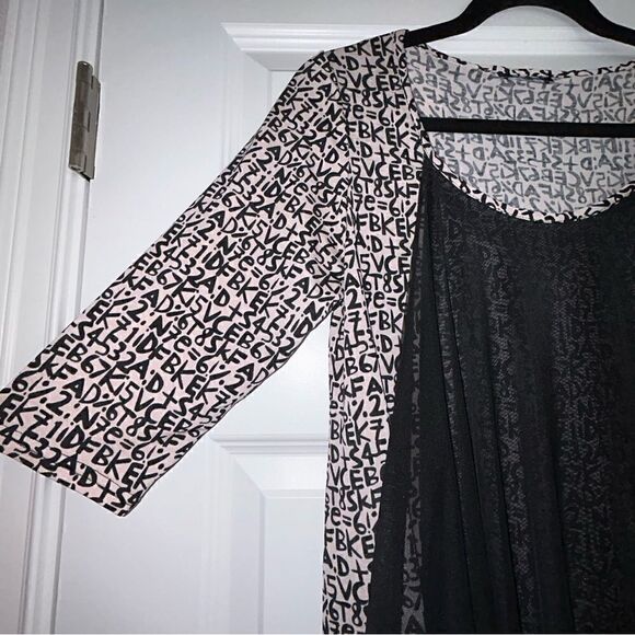 Lace Canada Mesh Draped Overlay 3/4 Sleeve Artsy Lagenlook Top - Picture 2 of 7